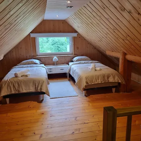 Vana-paradiisi Semesterbostad *