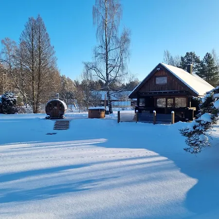 Vana-paradiisi Ferienhaus *